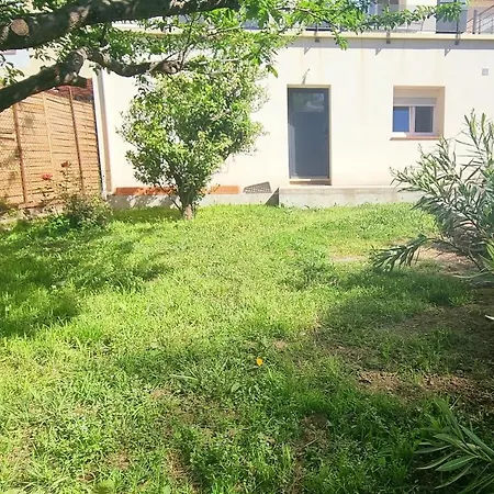 Apartment T2 Coeur De Village Avec Stationnement *